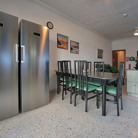 Beachfront With Seaviews Apartment No56 Award Winner Unbeatable Location For Closeness To The Sea Ideal For Guests Looking For Winter Spring And Autumn Breaks In Sunny Malta Also Ideal For Coastal Hikers Mellieħa Εξωτερικό φωτογραφία