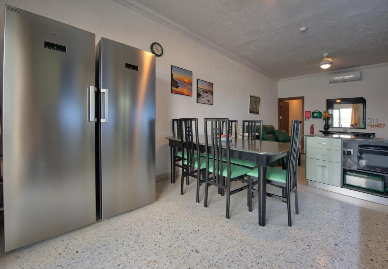 Beachfront With Seaviews Apartment No56 Award Winner Unbeatable Location For Closeness To The Sea Ideal For Guests Looking For Winter Spring And Autumn Breaks In Sunny Malta Also Ideal For Coastal Hikers Mellieħa Εξωτερικό φωτογραφία